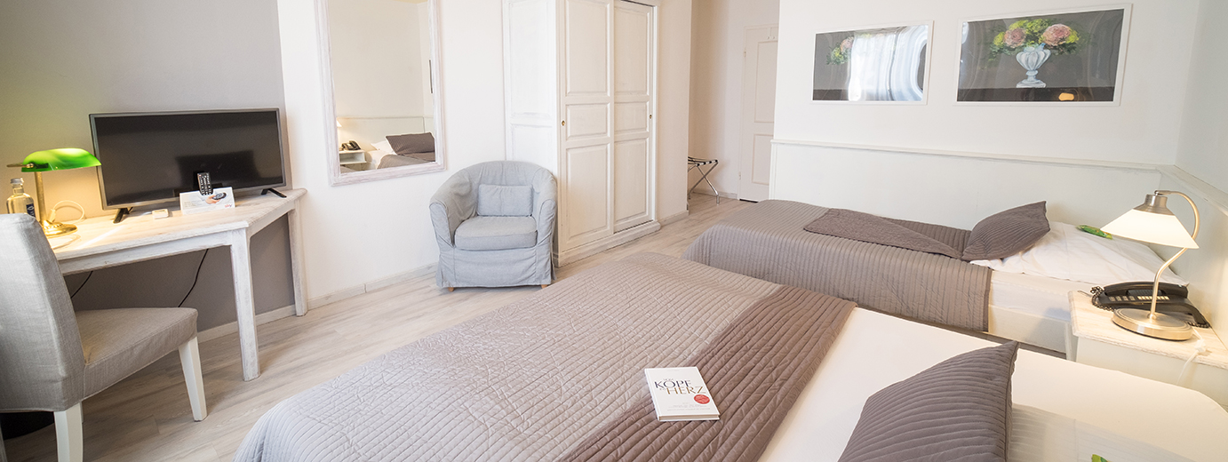 Dreibettzimmer
